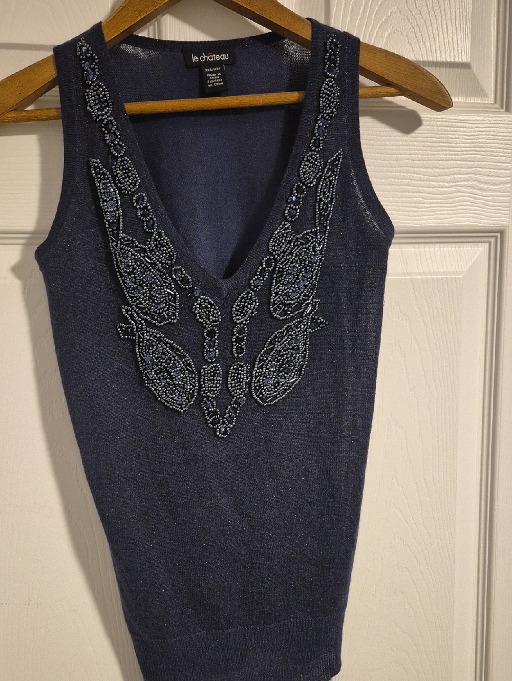 Le Chateau navy knit beaded V-neck tank
